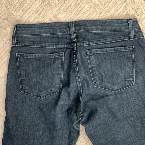 AKIRA Chicago dark wash jeans Size 5 EUC - Picture 5 of 16